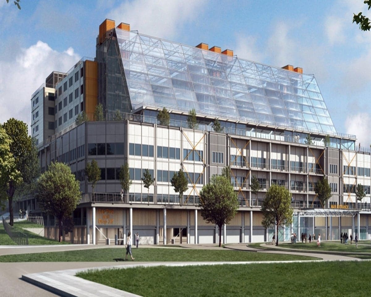 Collegamenti di facciata all'ospedale Midland Metropolitan, Regno Unito